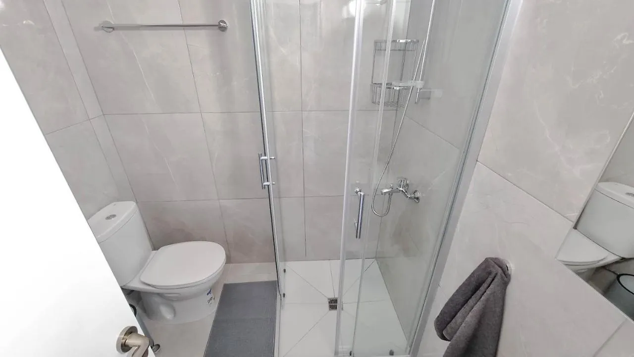 Coastal Chic: Luxury Apt In The Heart Of The City! With Smart Tv! Larnaka